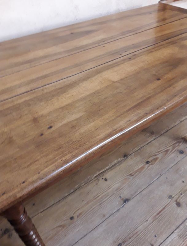 Walnut farmtable, 19th