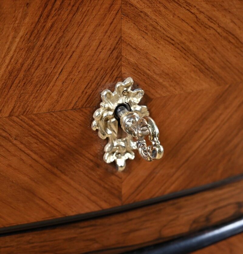 Small marquetry chest of drawers, Louis XV style – mid 19th century