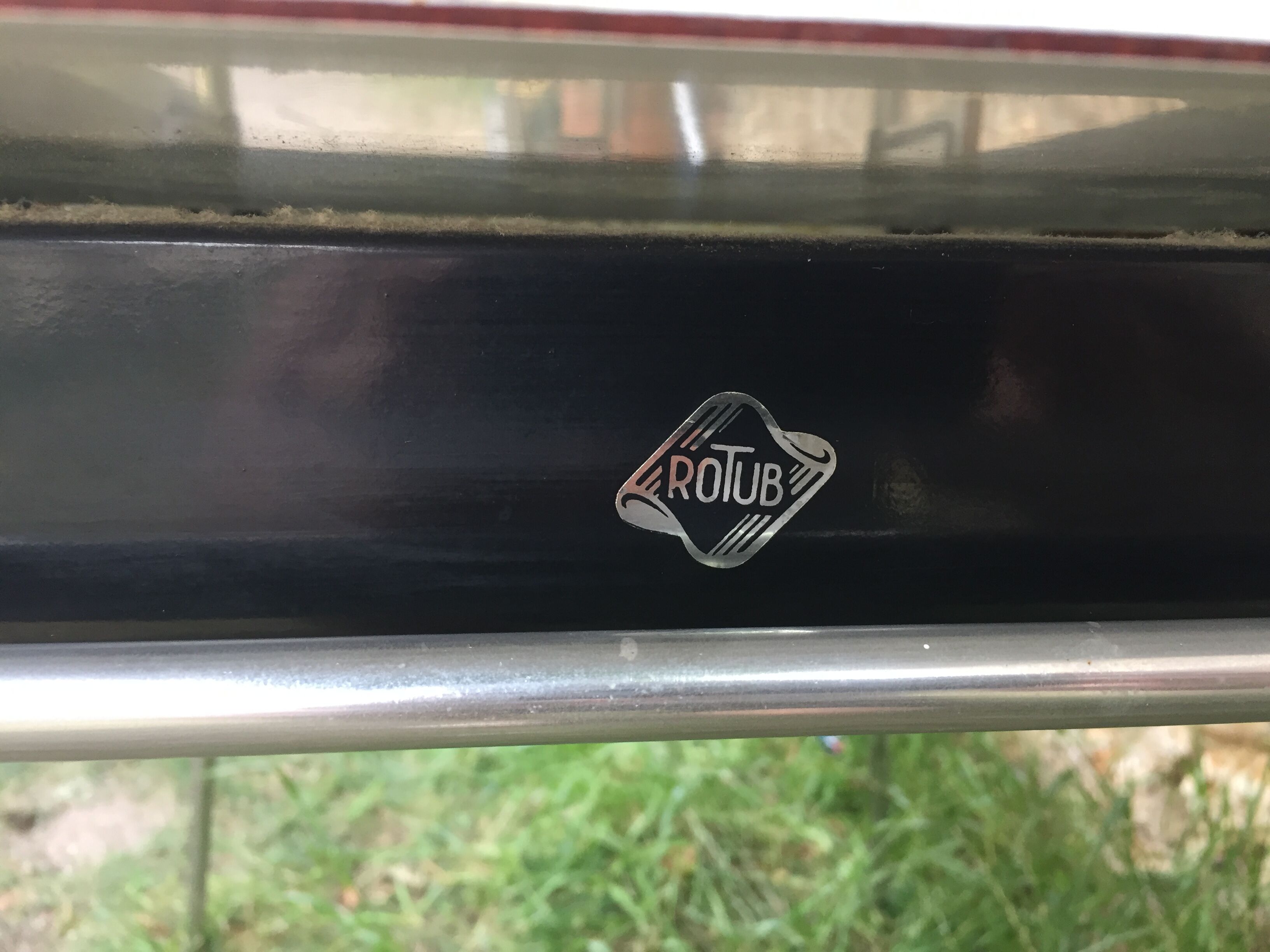 Formica white marble effect table