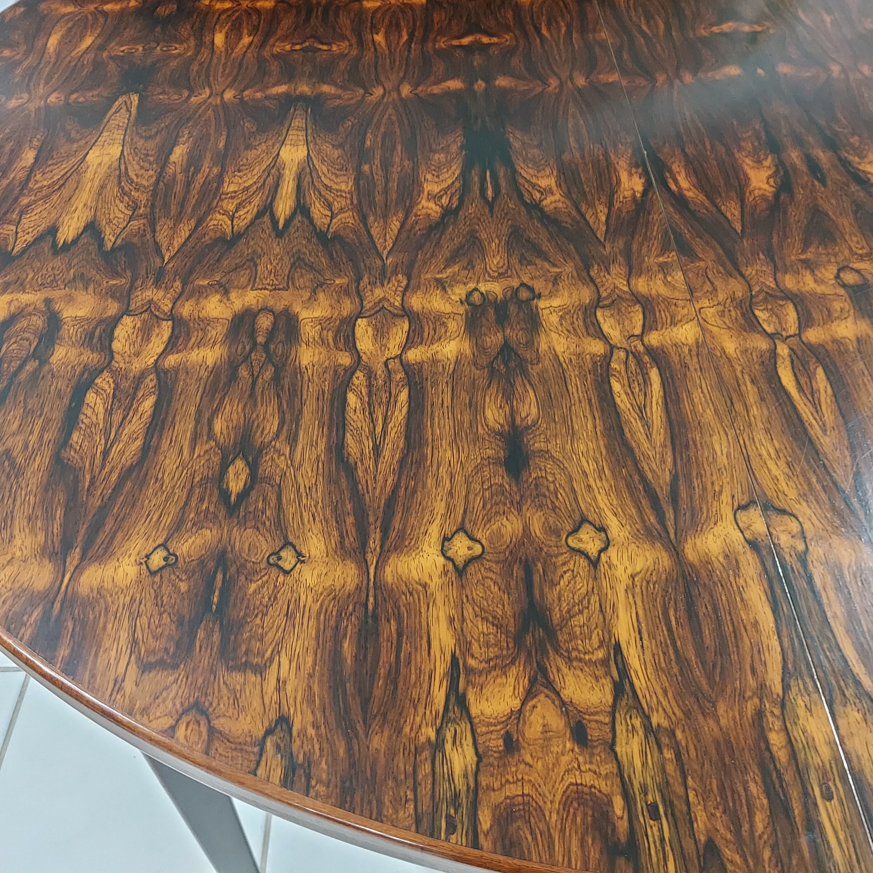 Scandinavian extendable rosewood table from the 1970s