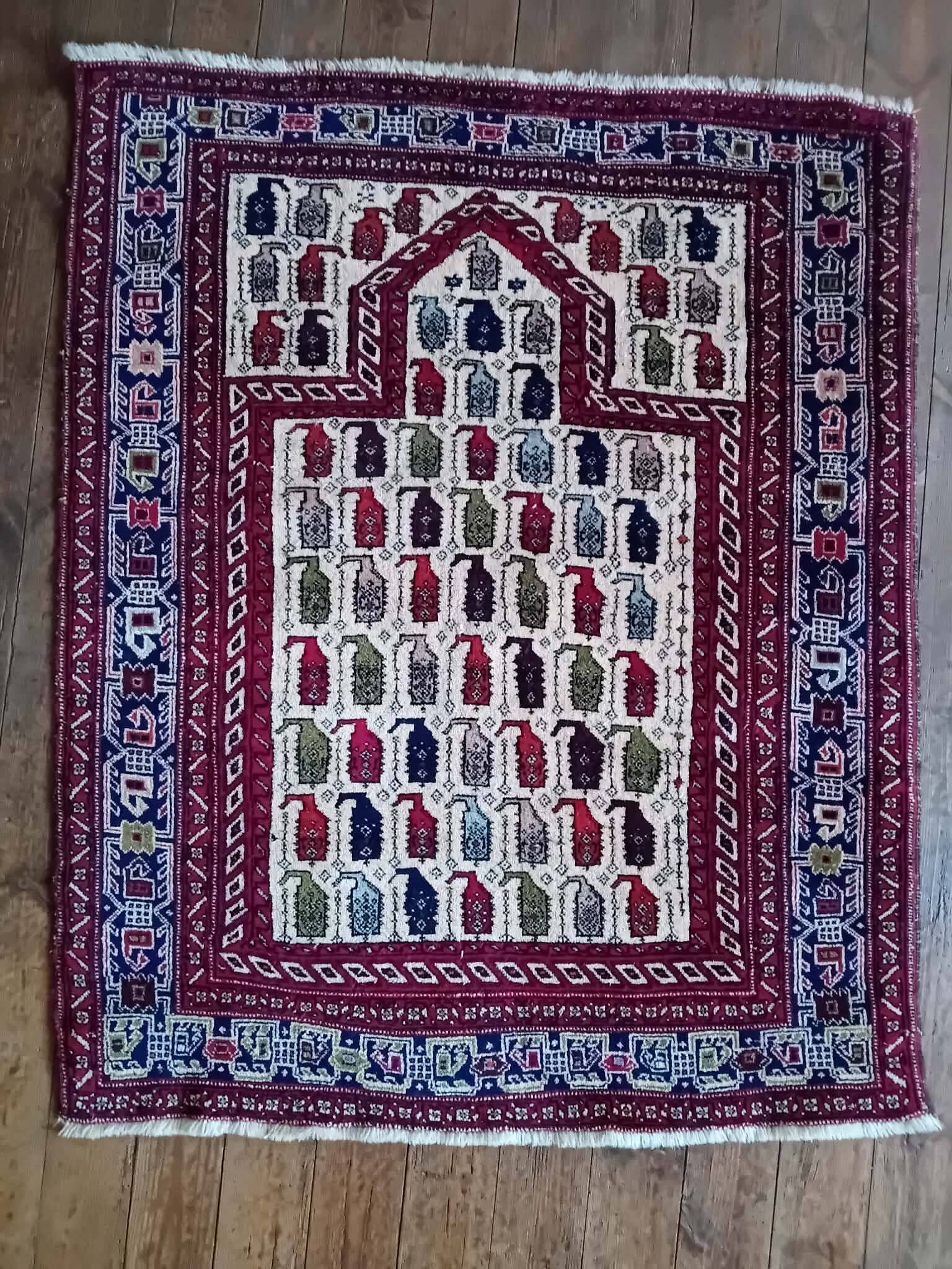 Handmade Afshar Persian Rug 138x112cm