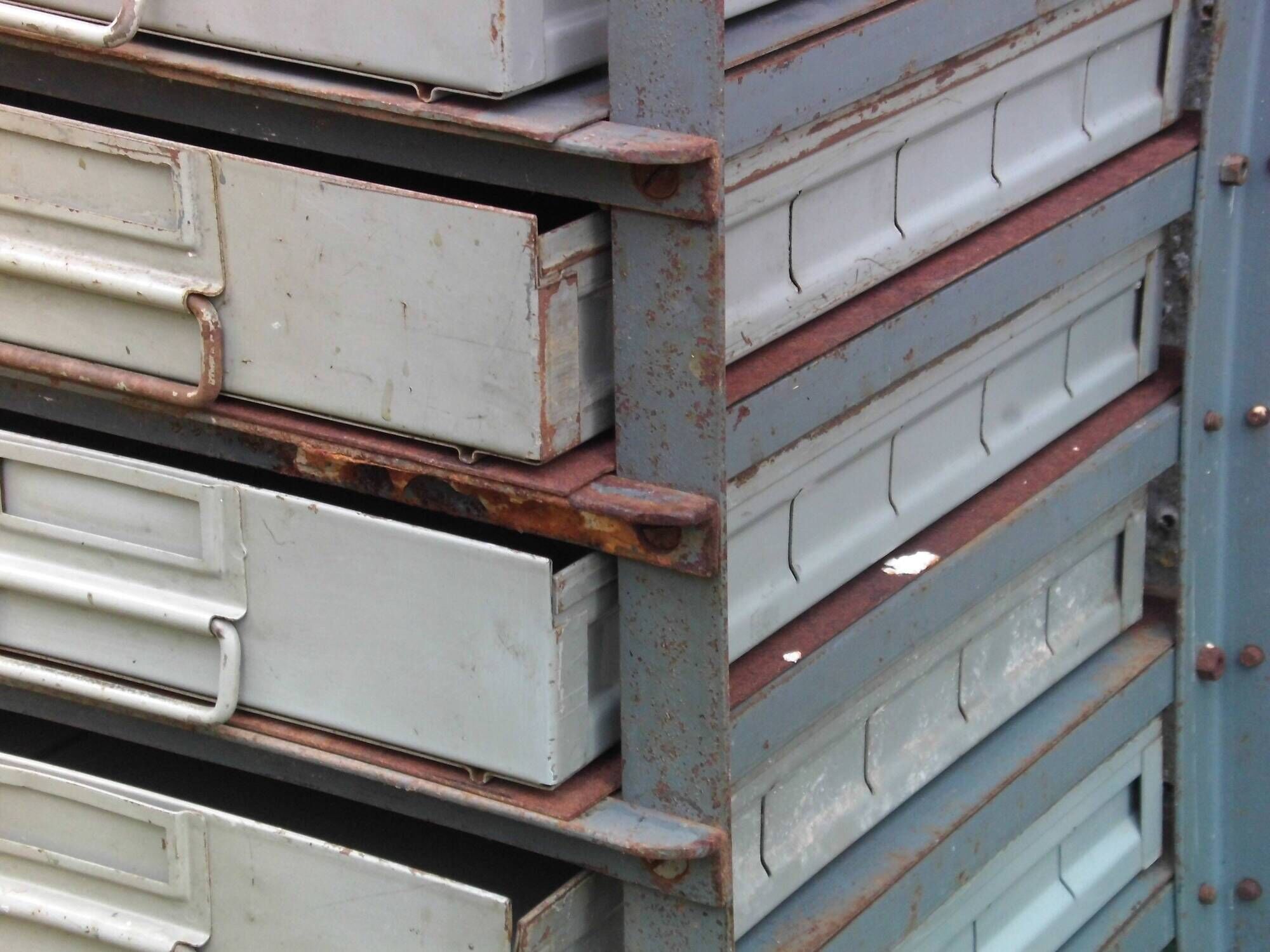 Metal industrial locker with 21 drawers