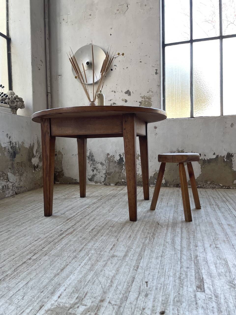 1950s round oak table