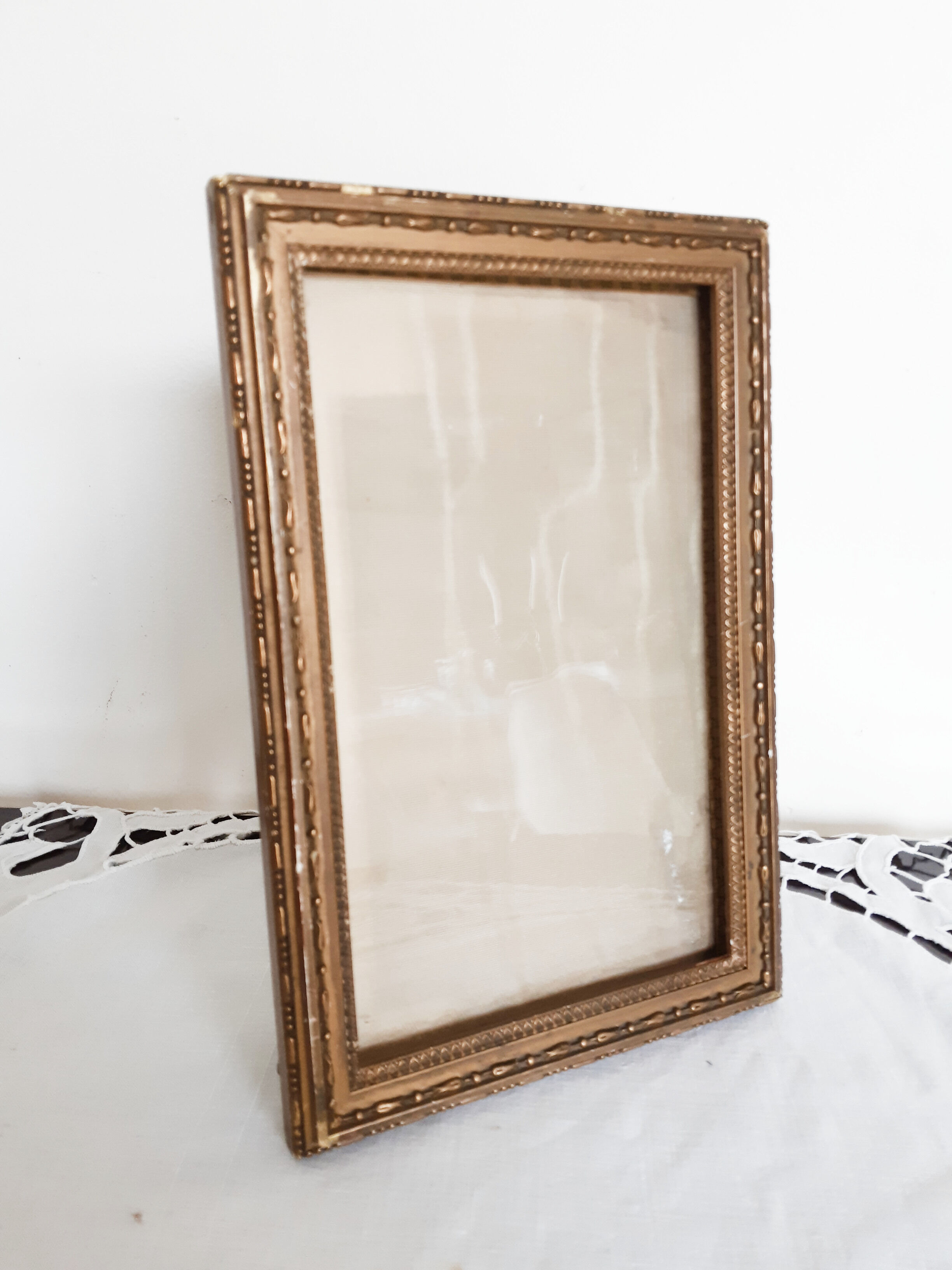 Gilded wooden photo frame
