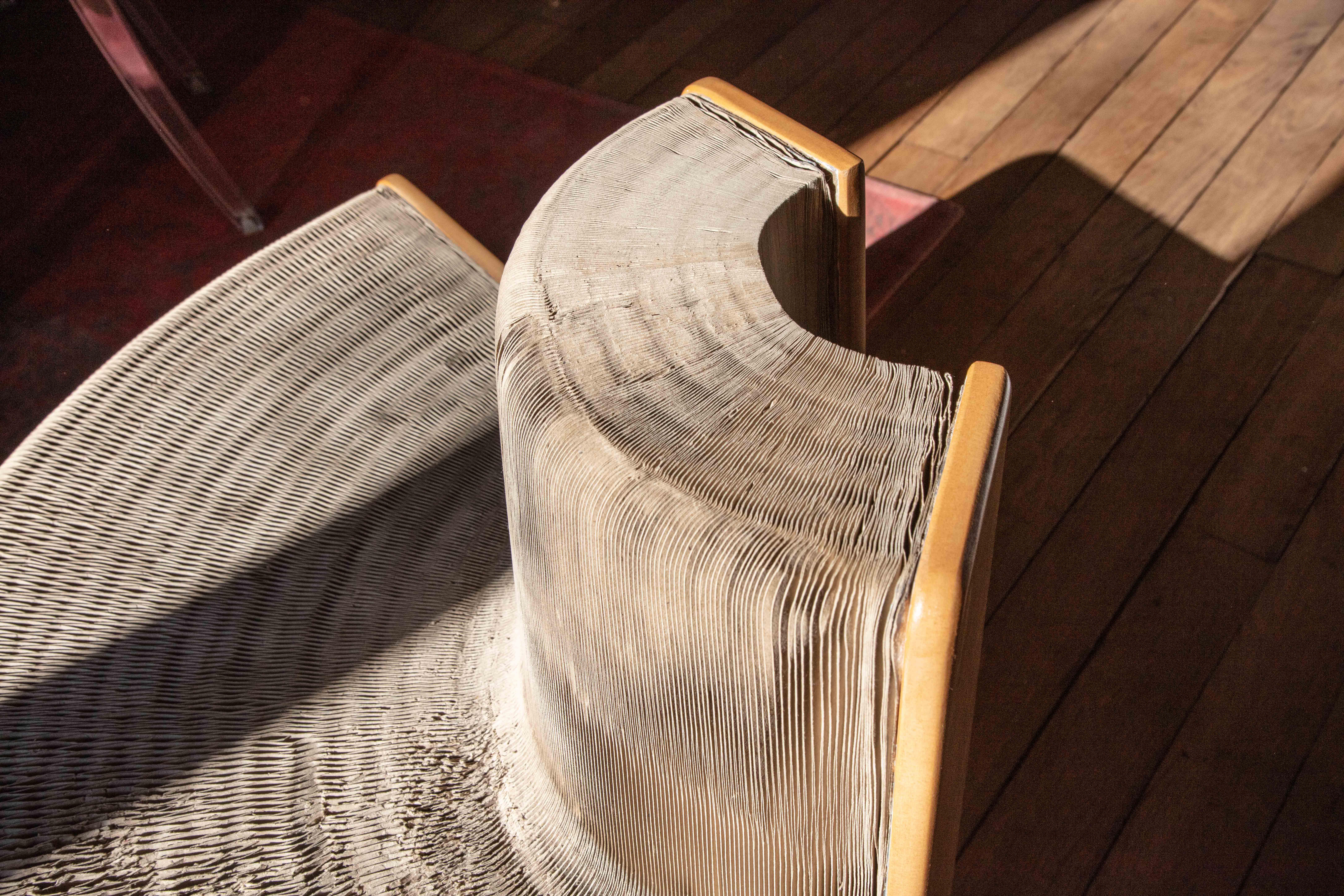 Extendable armchair design by Chishen Chiu Flexible Love circa 2000