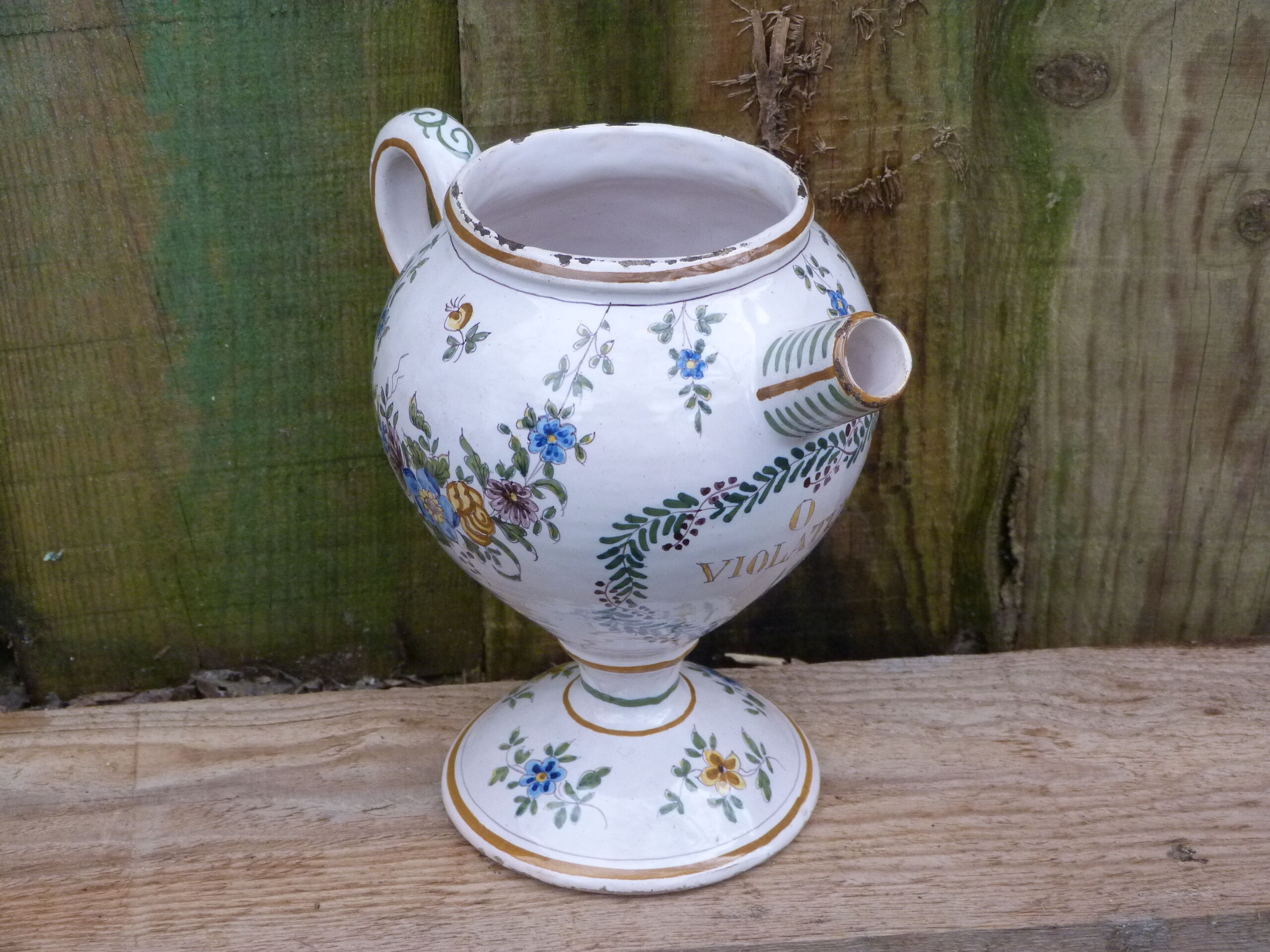 Pitcher apothecary kid in faience eighteenth century