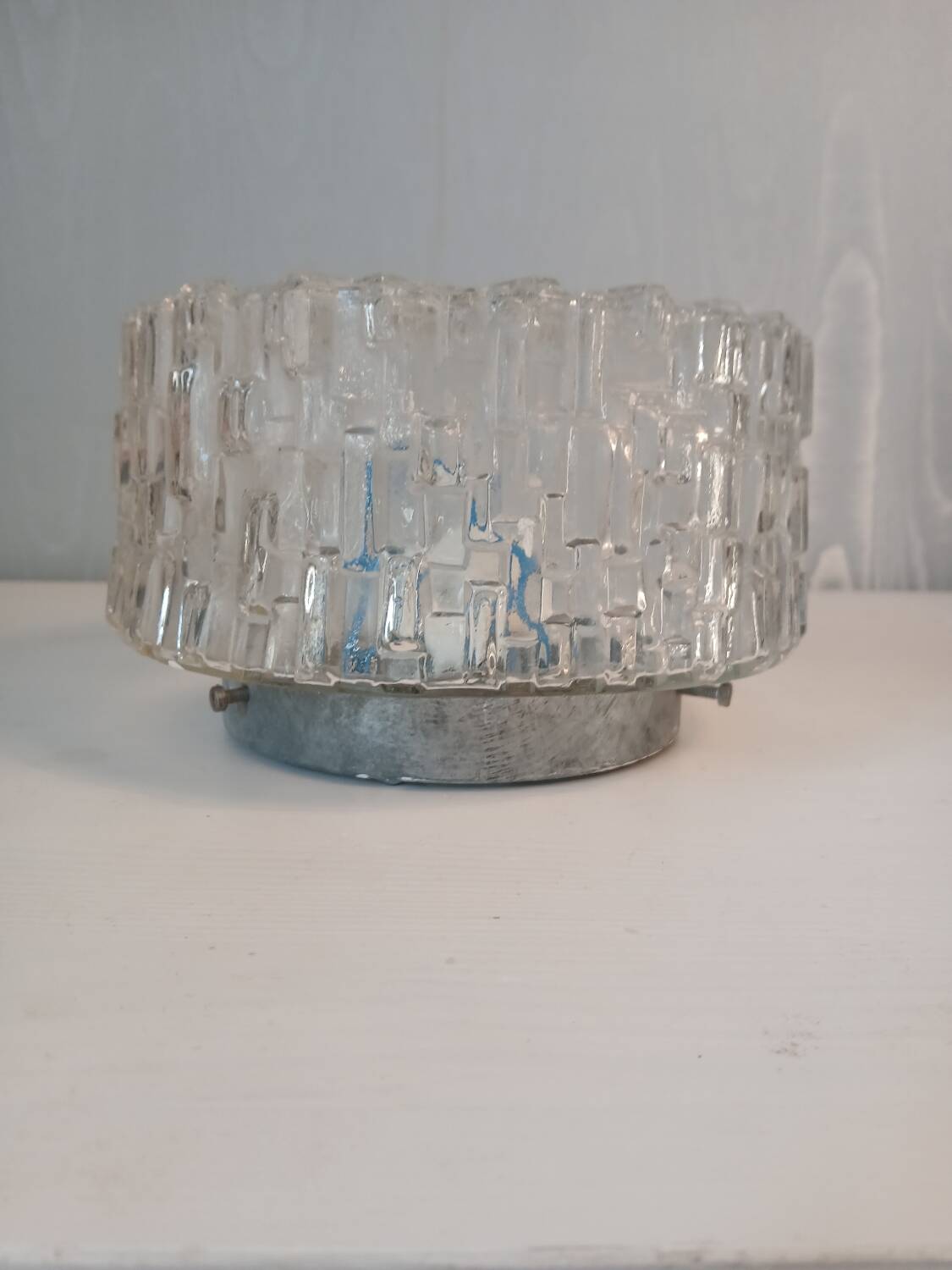 Vintage wall or ceiling light in molded glass - brutalist style - dia