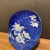 Fan shaped flat cut in porcelain China Japan