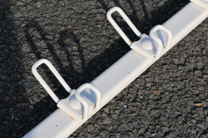 Wall coat rack of white school 10 hooks
