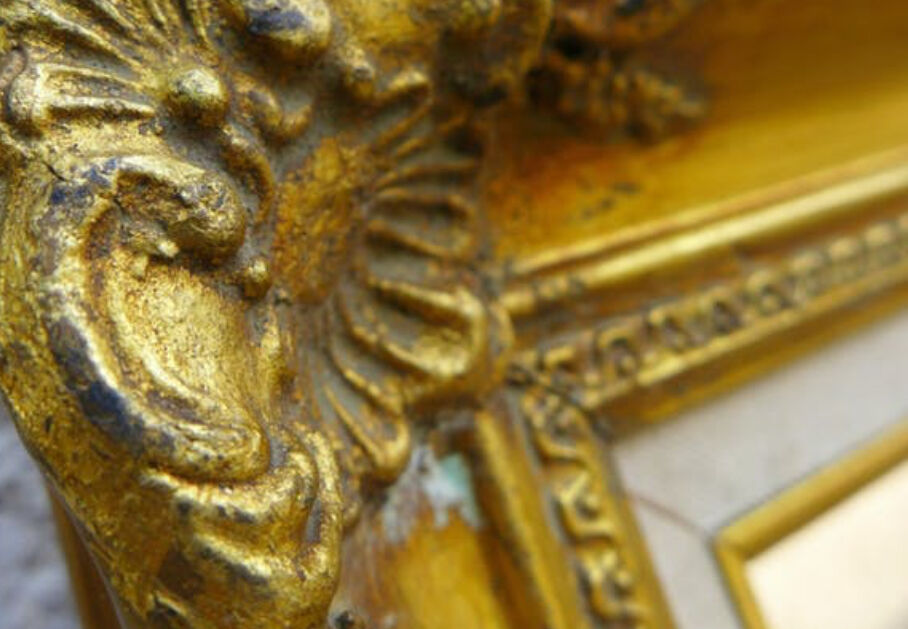 Golden mirror 67x57cm