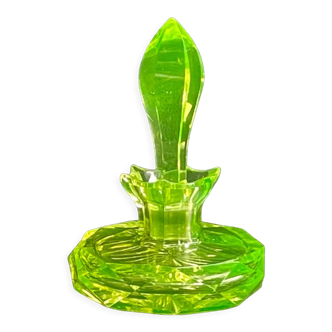 Green uralin cut crystal bottle – XIXth