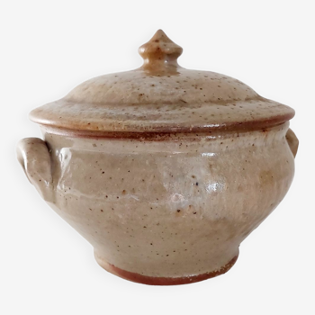 Small glazed stoneware tureen