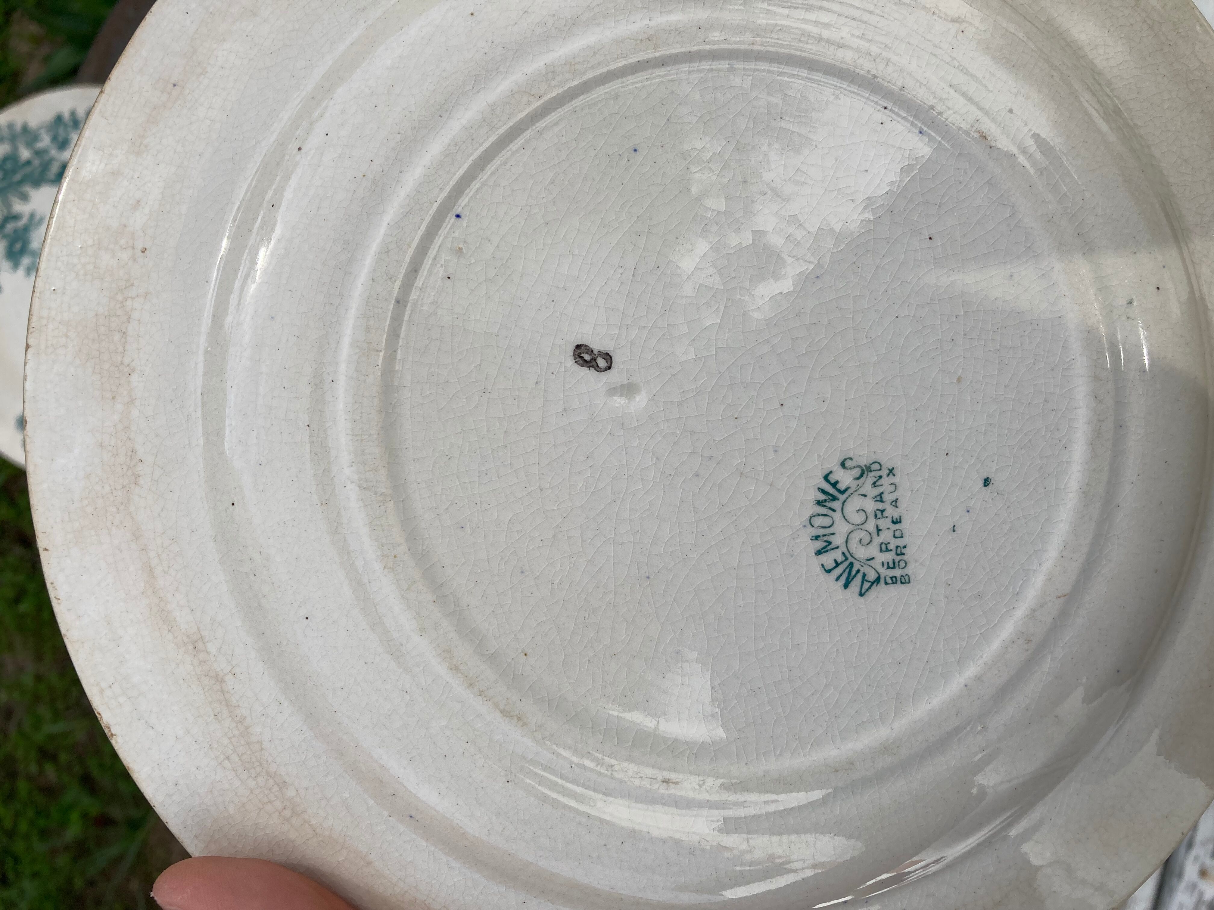 6 Flat plates iron earth by Bertrand Bordeaux / model Anémones