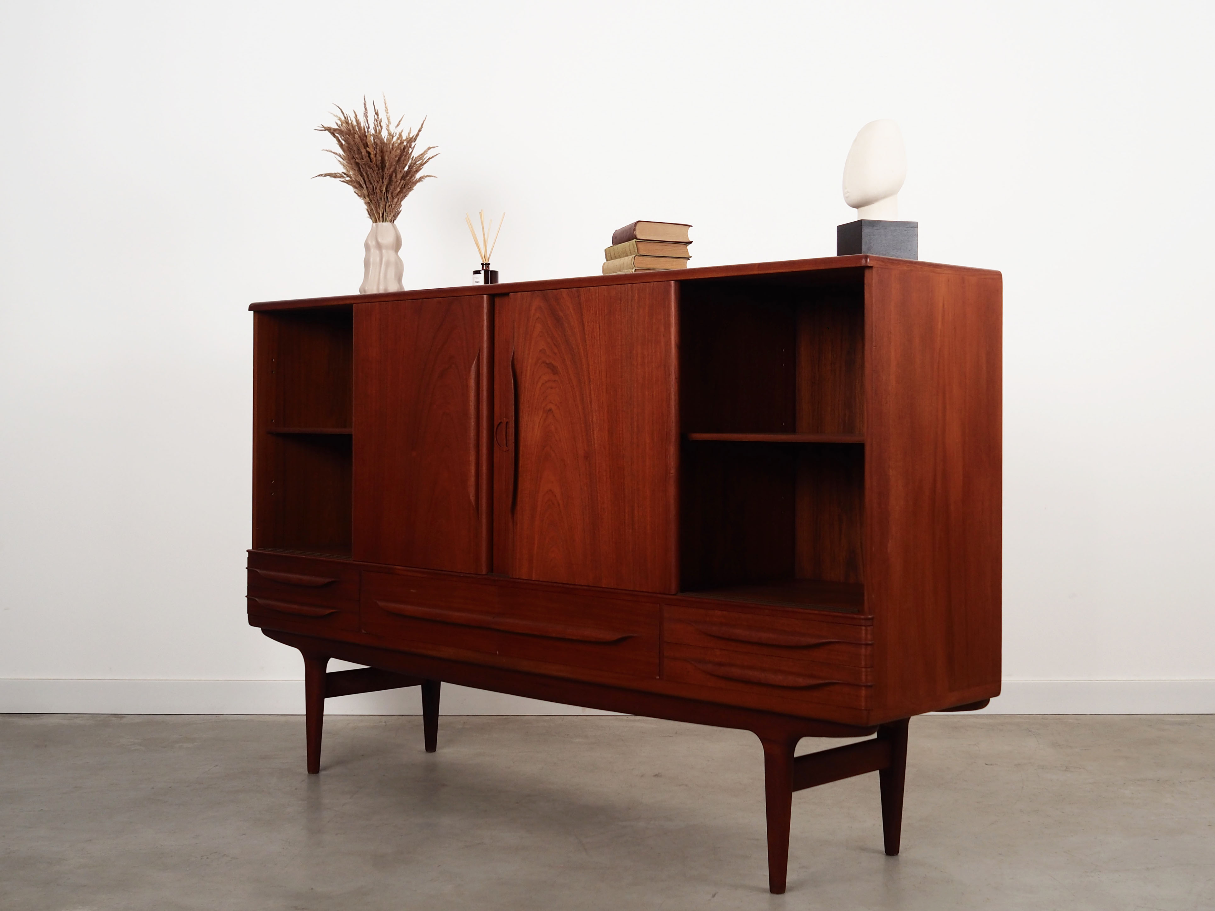 Teak highboard, Danish design, 1960s, designer: Johannes Andersen