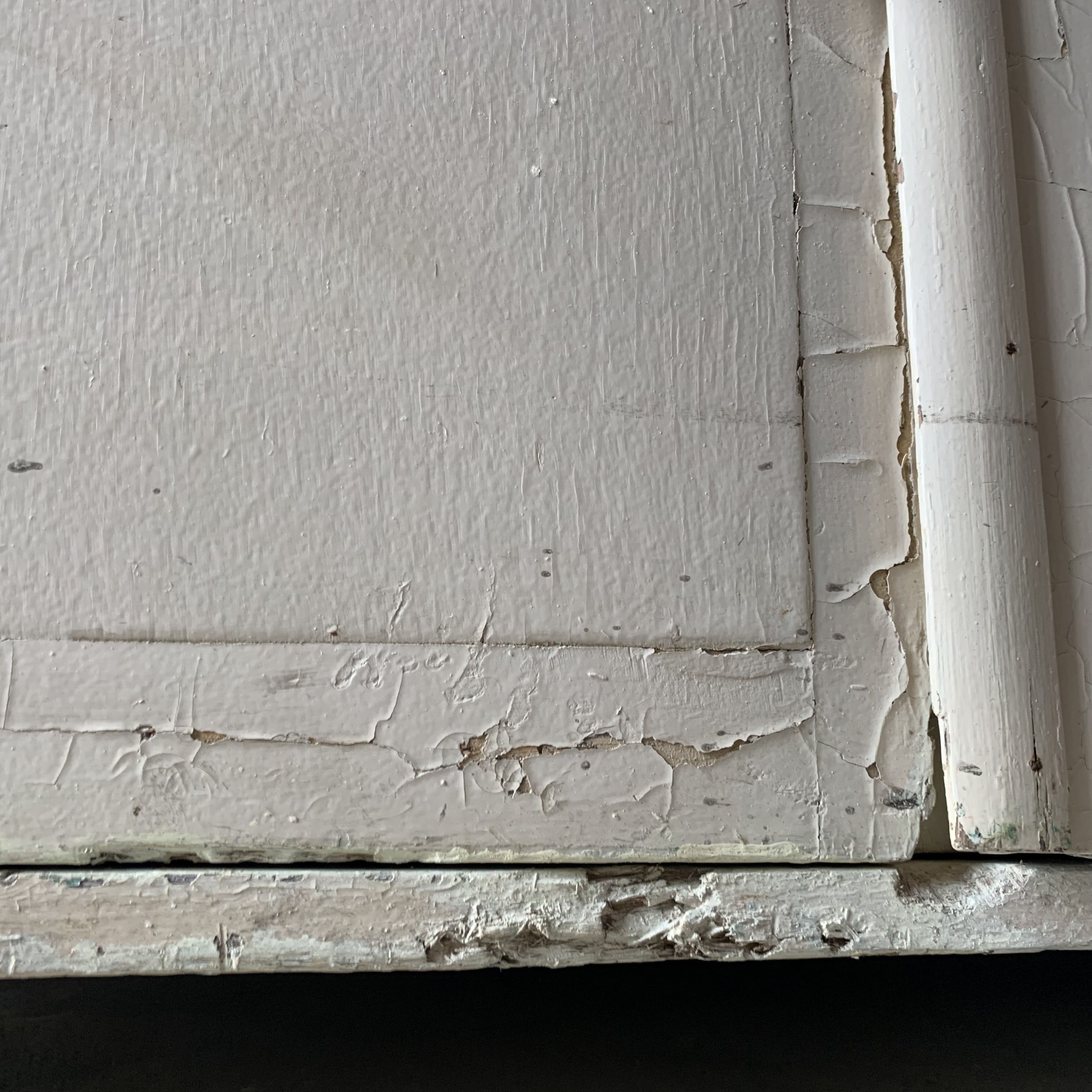 Buffet with elephant feet