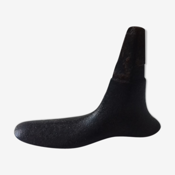 Metal foot shape cobbler