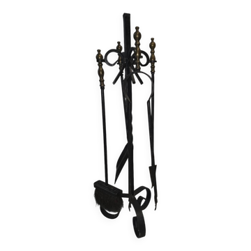 Fireplace hearth accessory in wrought iron