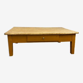 Coffee table farmhouse table