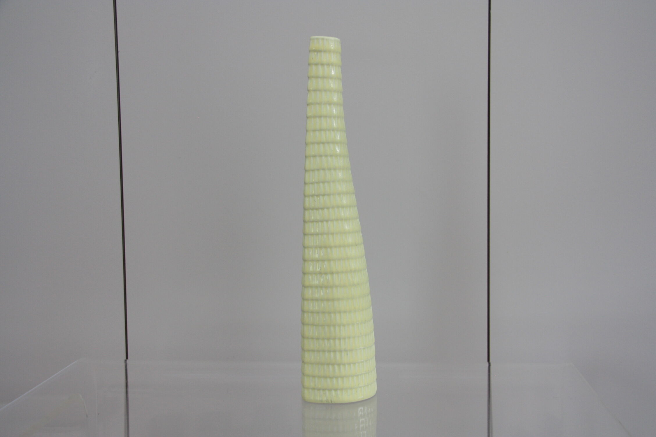 Set of 3 vases from the 'reptile' serie Stig Lindberg for Gustavsberg Sweden 1953