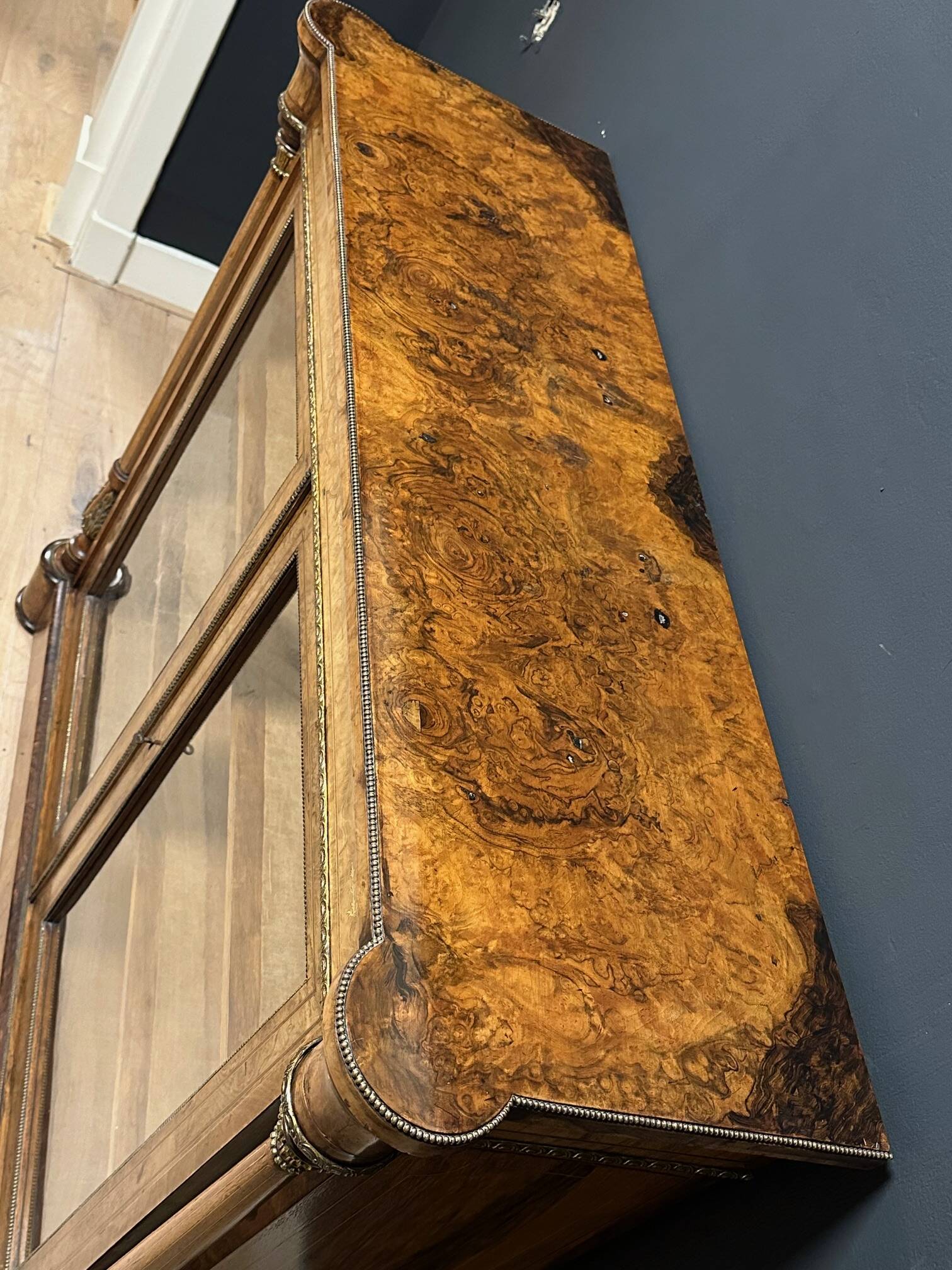 Bibliothèque ancienne