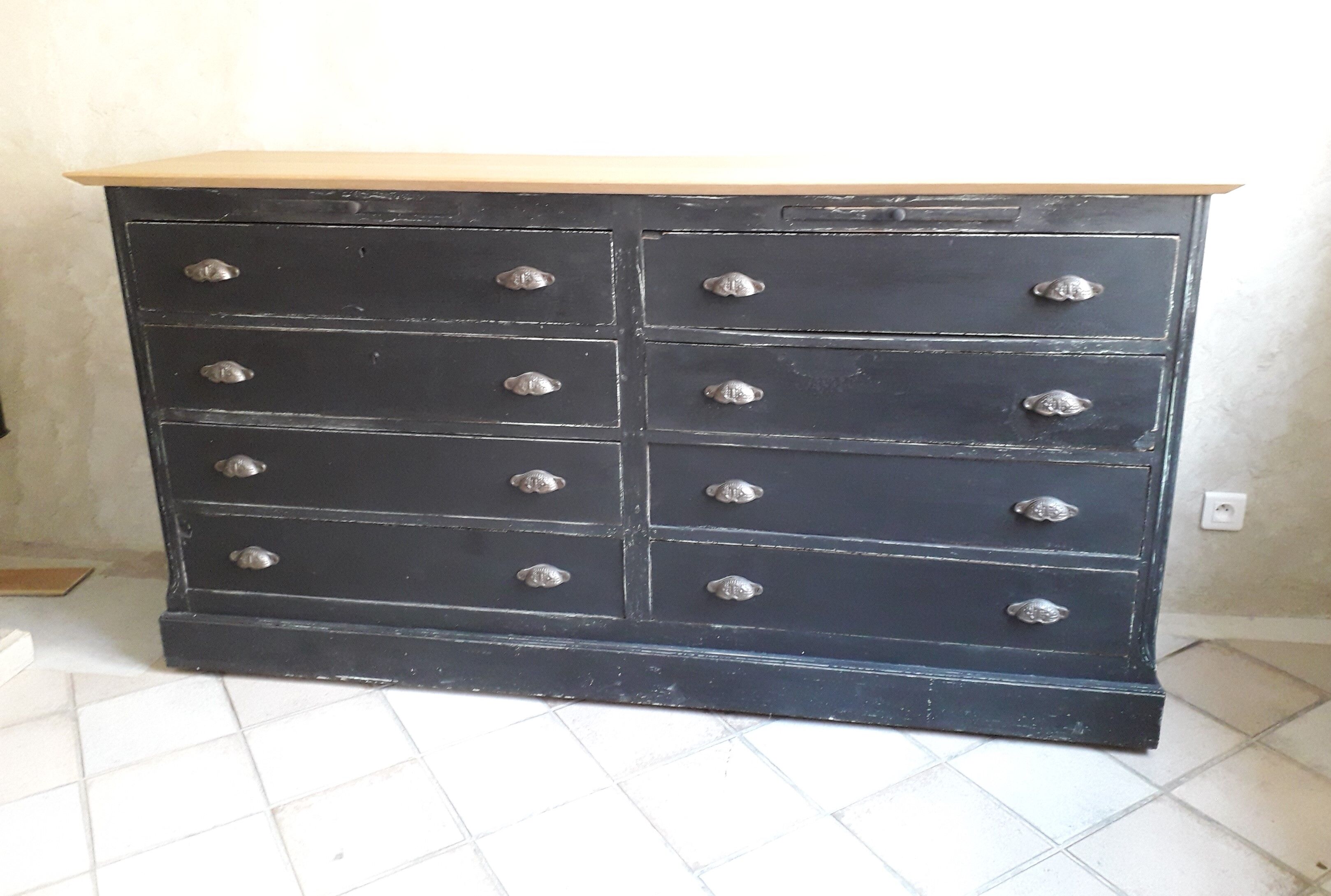 Furniture from craft to drawers