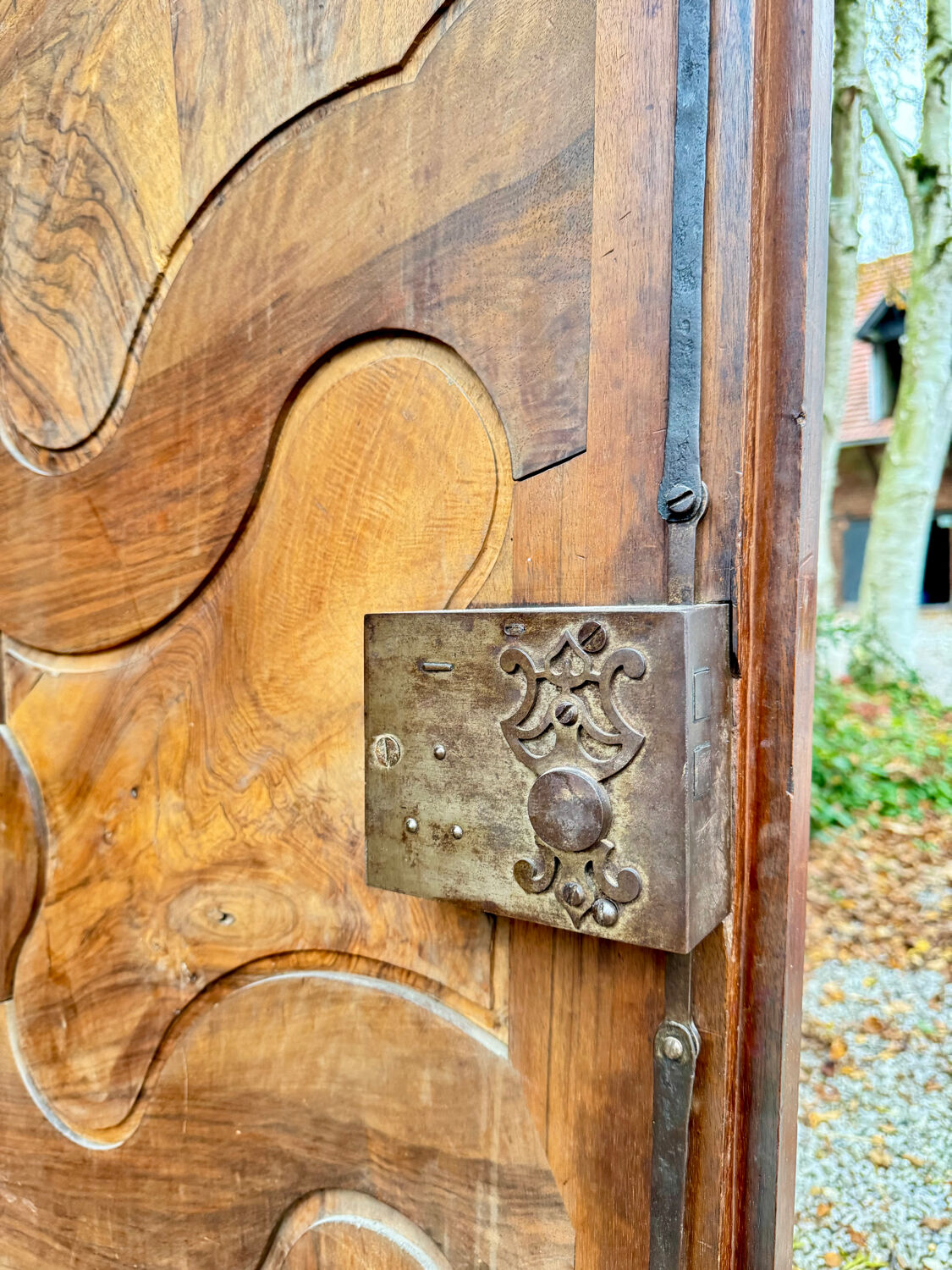 Large gendarme hat cabinet in walnut from the louis period