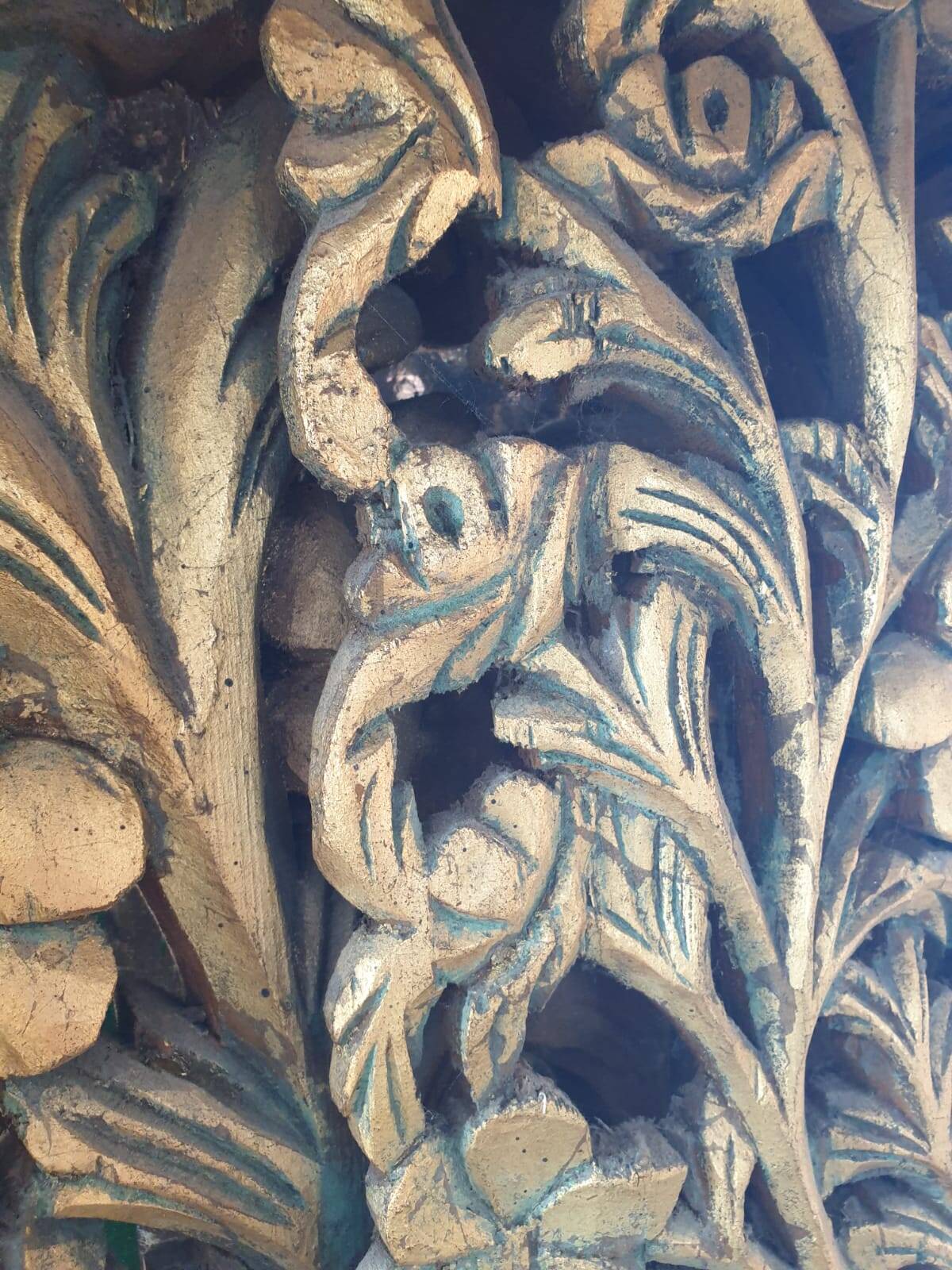 Gilded carved wood wall console – 19th century Rococo style