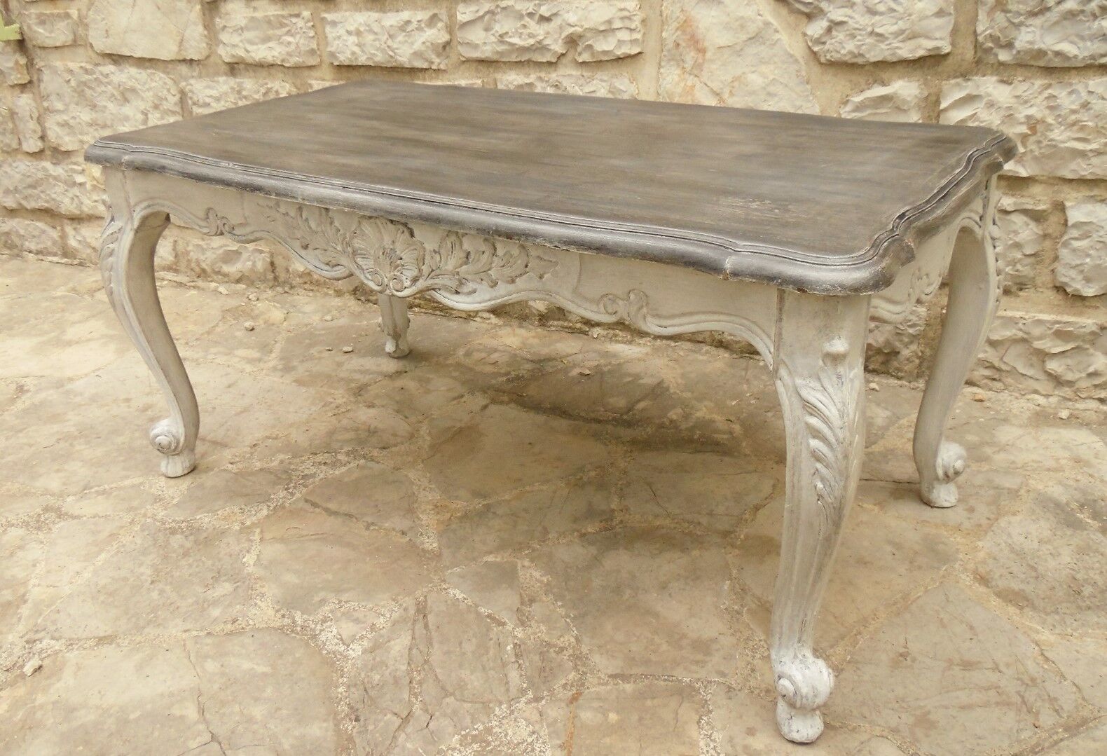 Skate table Skate Shabby chic style Louis XV