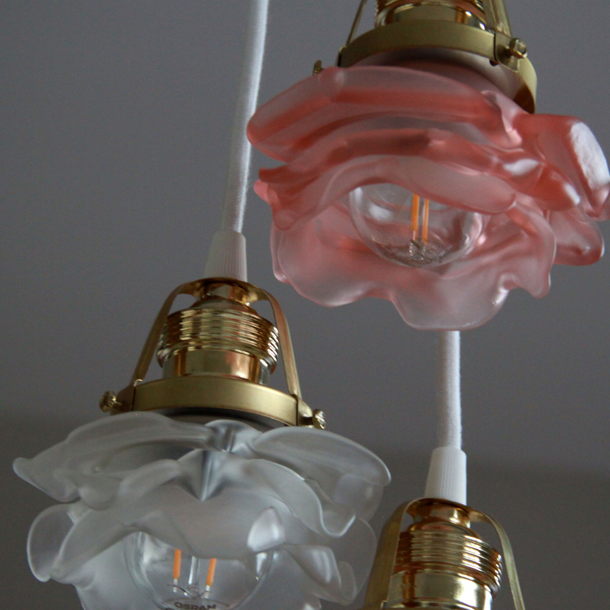 Chandelier suspension waterfall 3 lamps glass paste flower pink tulip old art deco