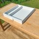 Old farmhouse table in solid wood – chic country style