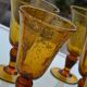 8 verres en verre ambré Biot