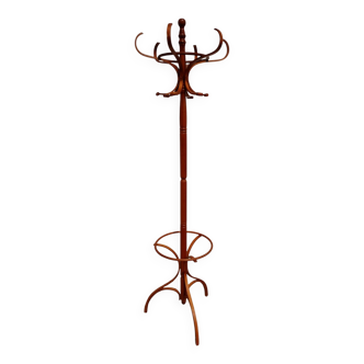 Coat rack on stand