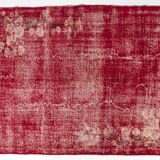 Tapis rouge turc vintage à motif floral