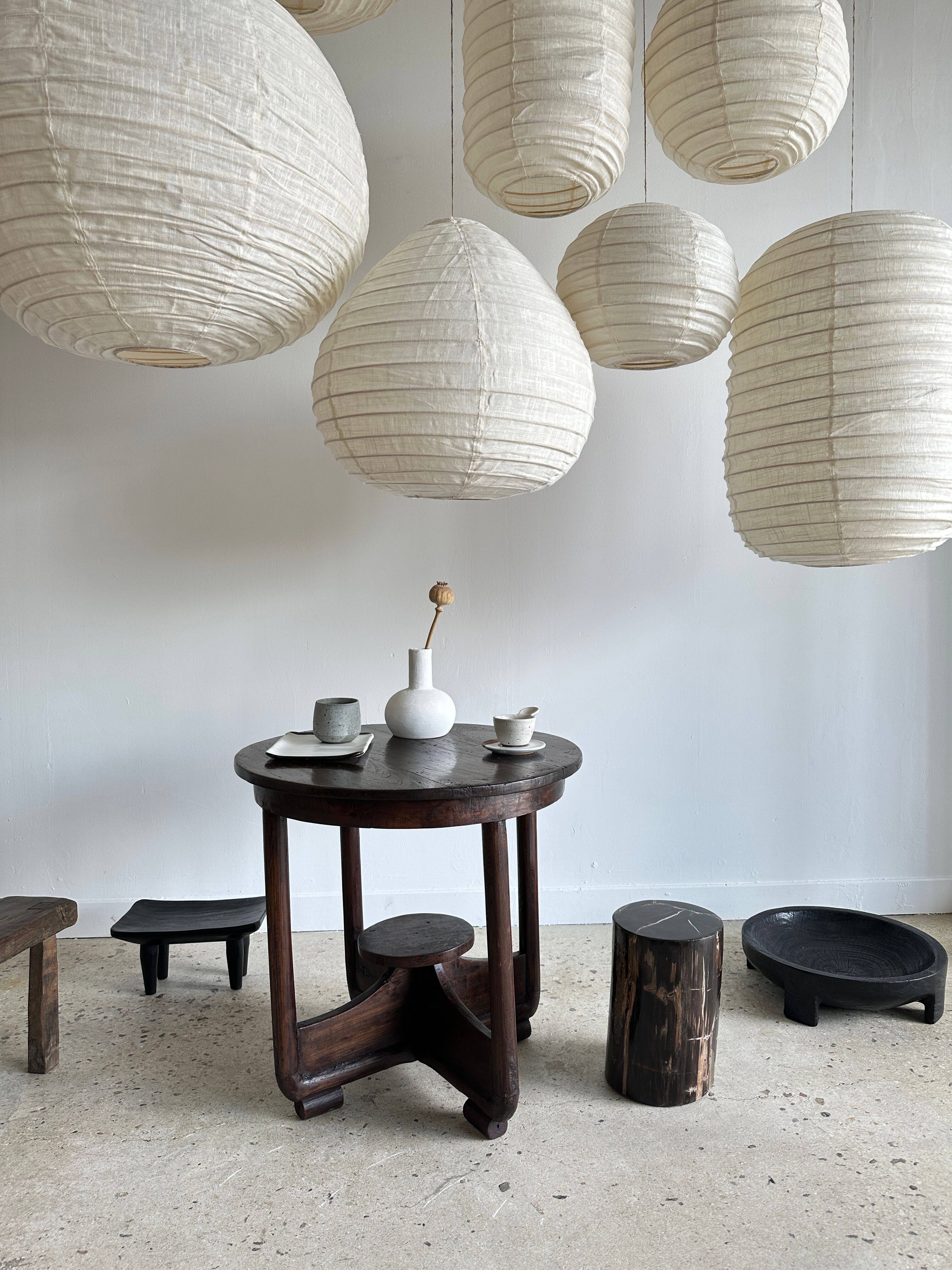Suspension in rattan and natural japanese linen in the shape of a drop