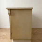 Buffet bas style classique italien beige laqué
