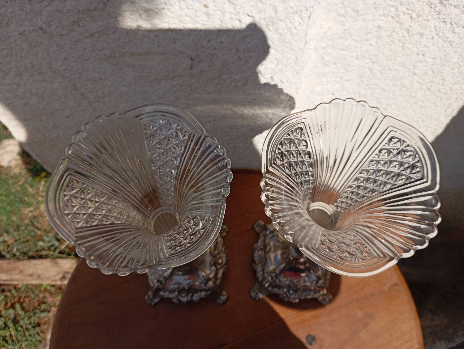 Pair of engraved tulip vases soliflor in silver metal in glass of 32