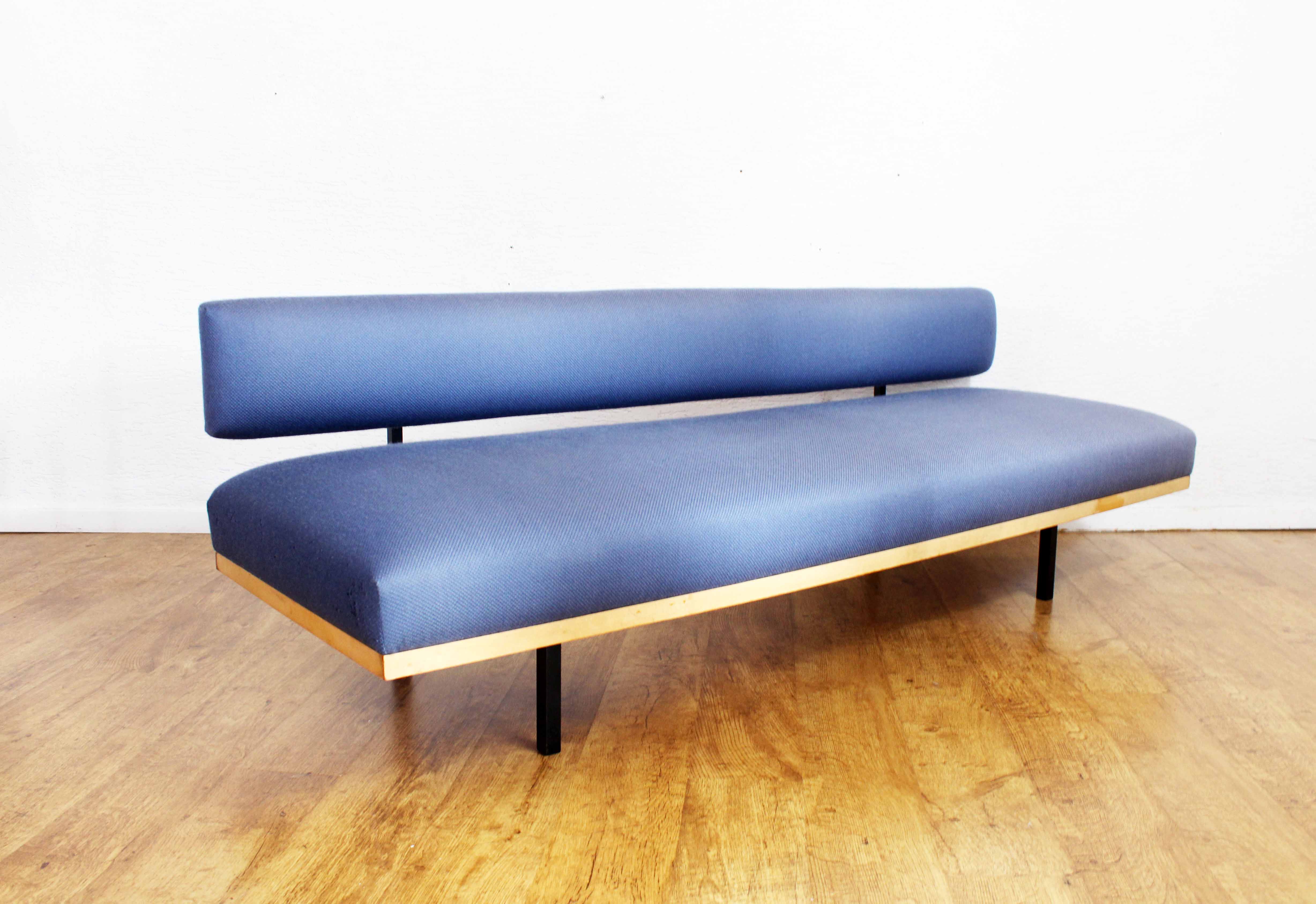 Daybed sofa bench