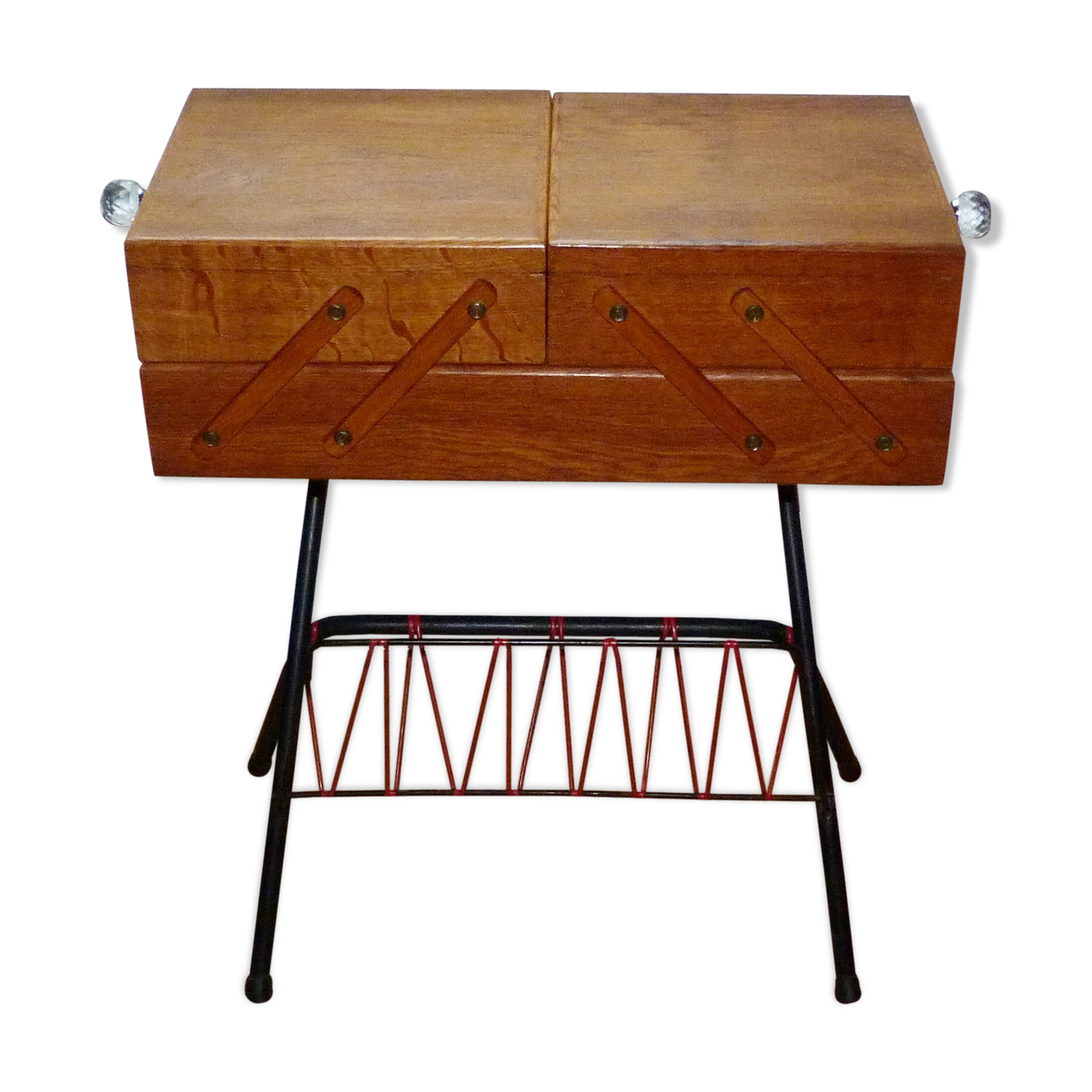 Scoubidou sewing basket