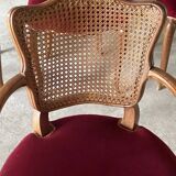 Série de 4 chaises style Louis XV en merisier – cannage et velours bordeaux