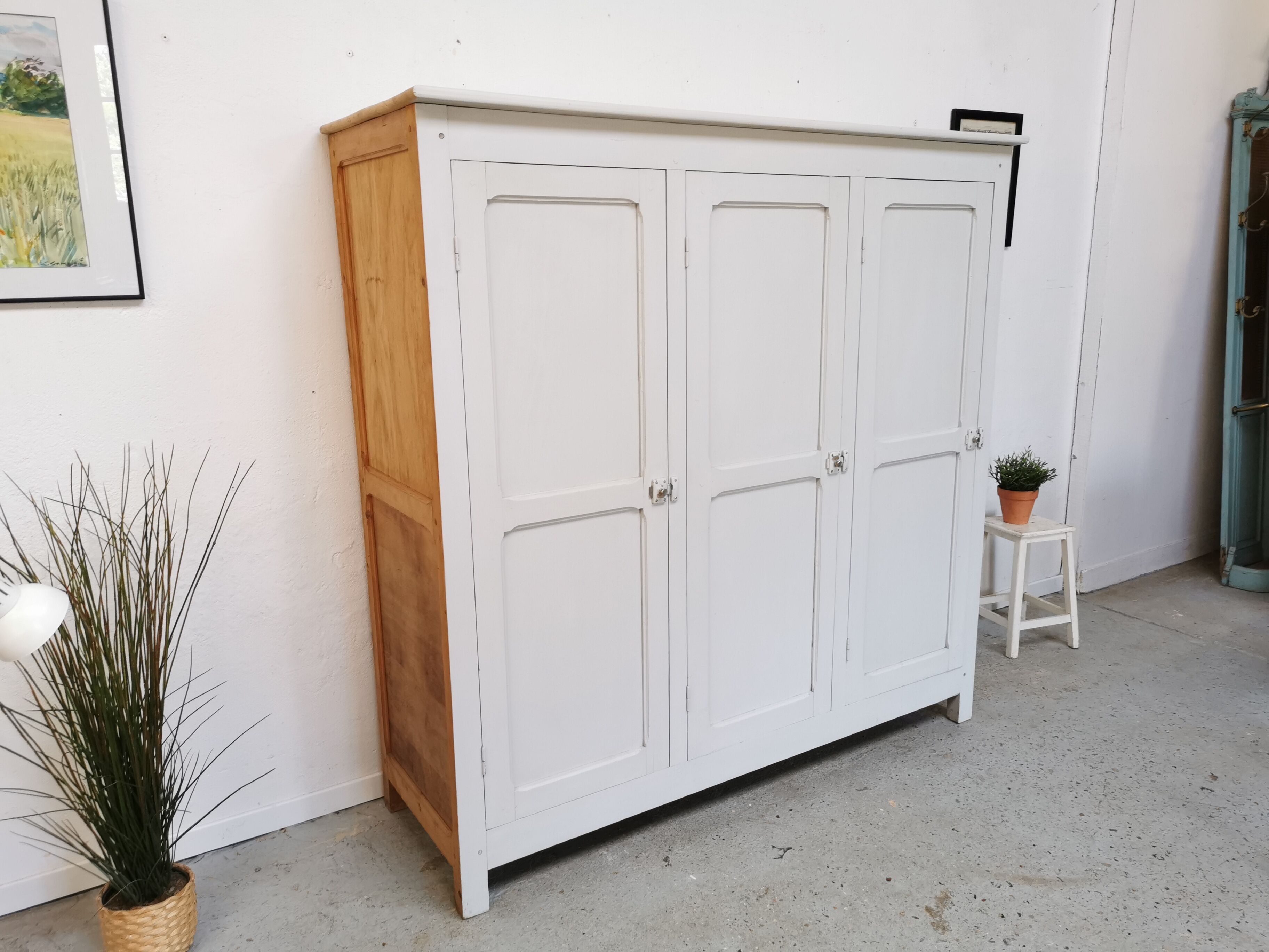 Vintage Parisian wardrobe