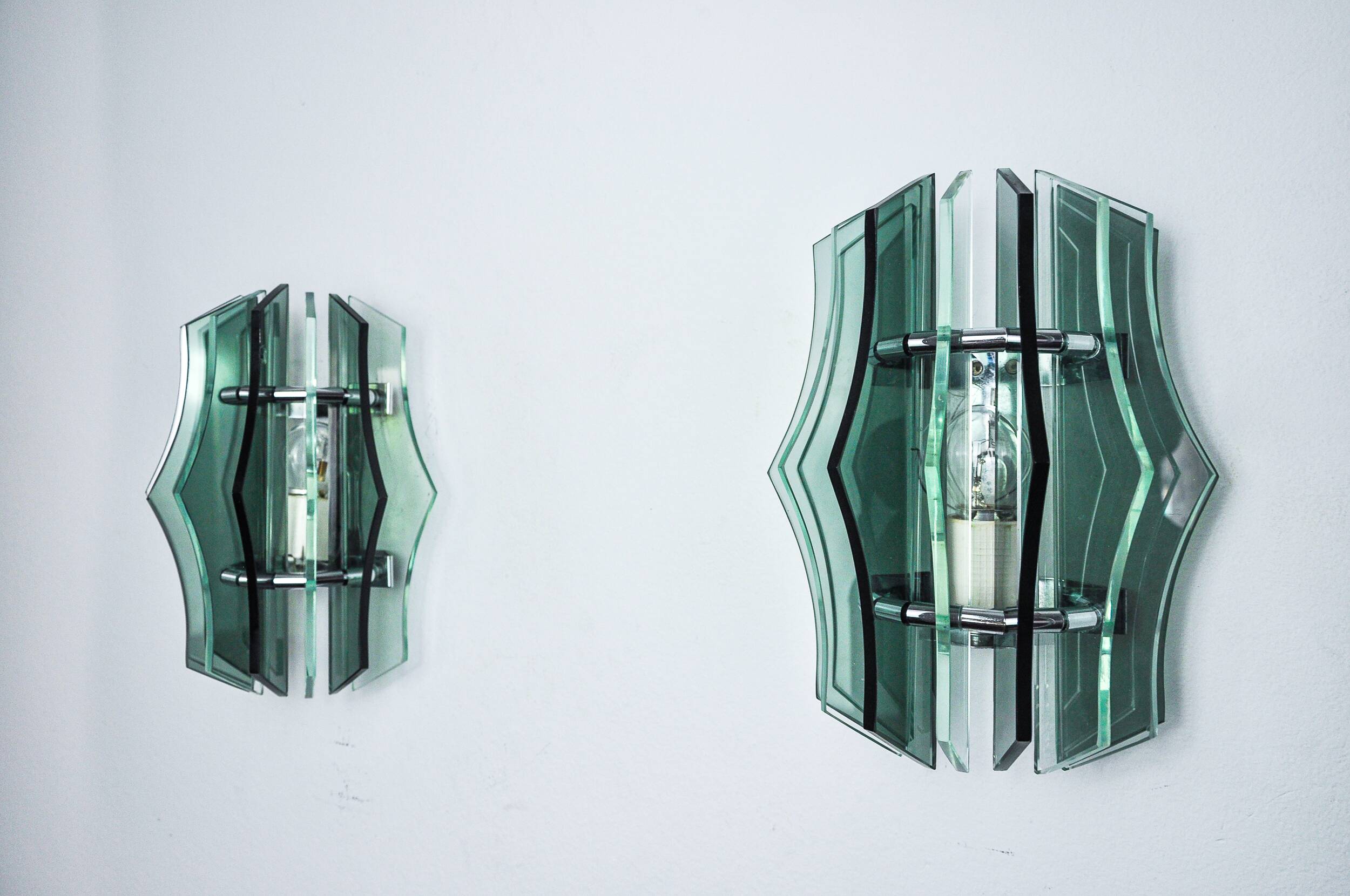 Pair of Veca wall lights, green murano glass, Italy 1970