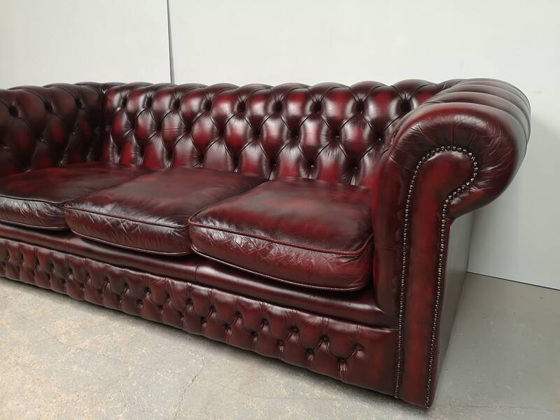 Chesterfield leather sofa burgundy English style