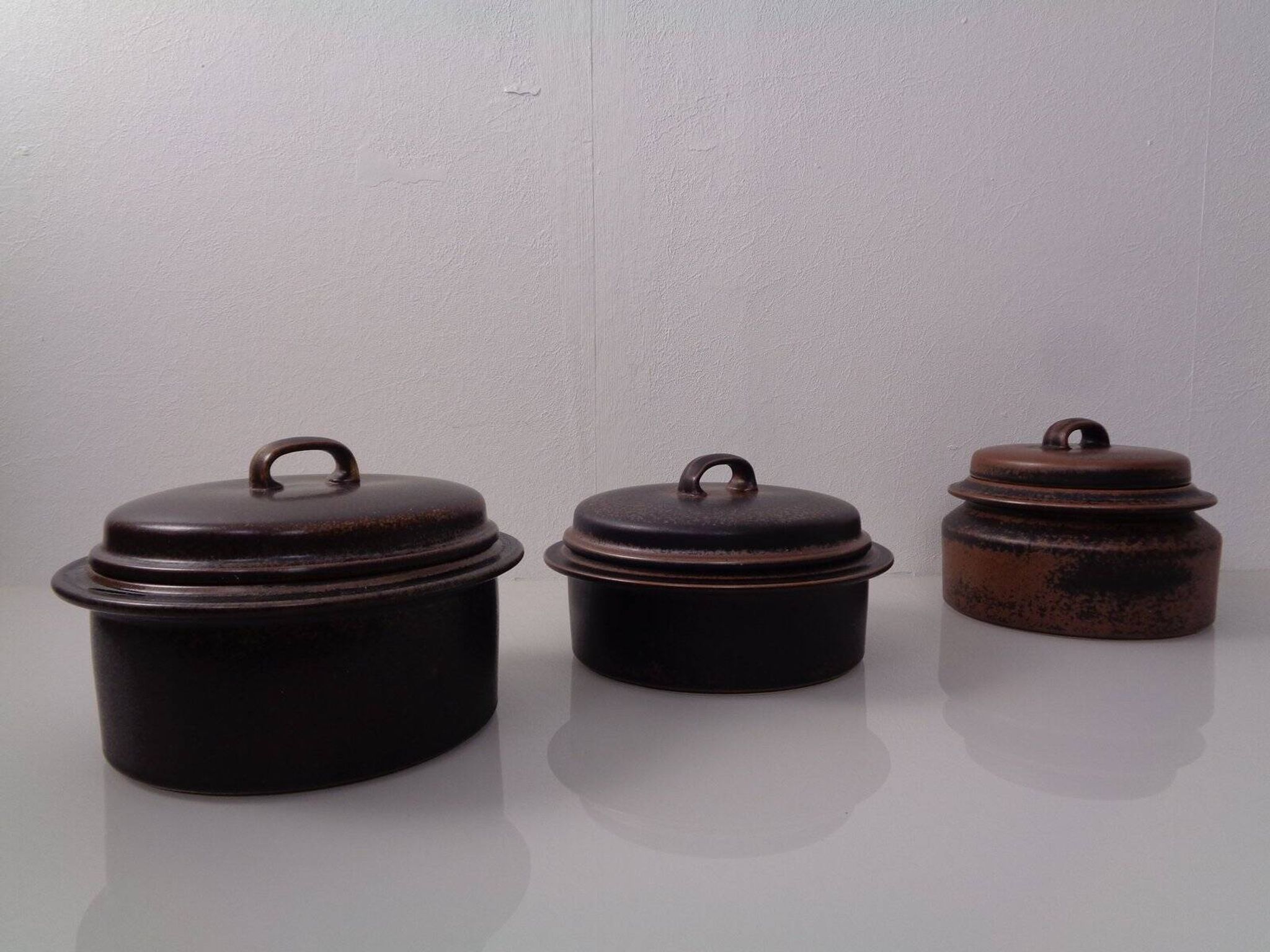 Finnish Ruska Soup Bowls with Lids by Ulla Procope for Arabia, Set of 3, 1960s, Set of 3