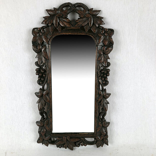 Carved wooden mirror, black forest XIX/early twentieth century