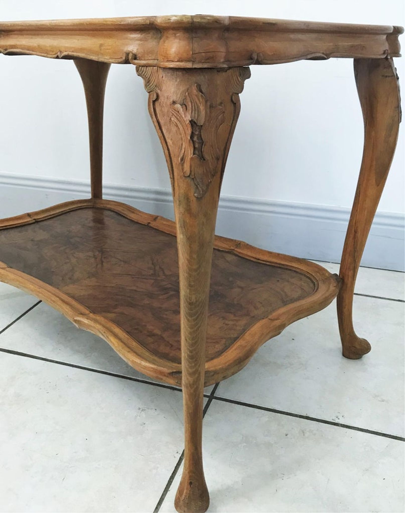 English coffee table Queen Anne - England 19th century