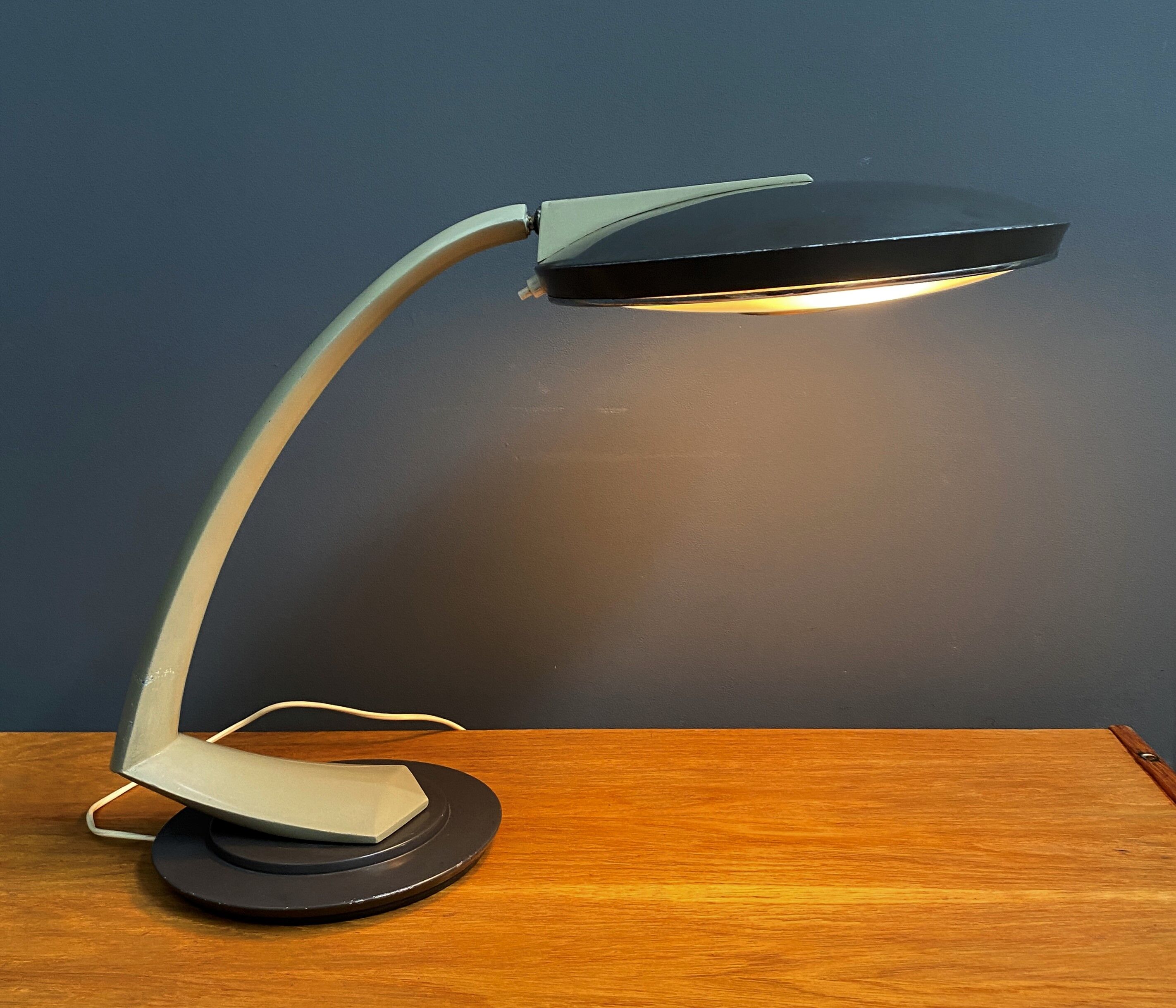 Lupela / Fase desk lamp model Boomerang 1970s