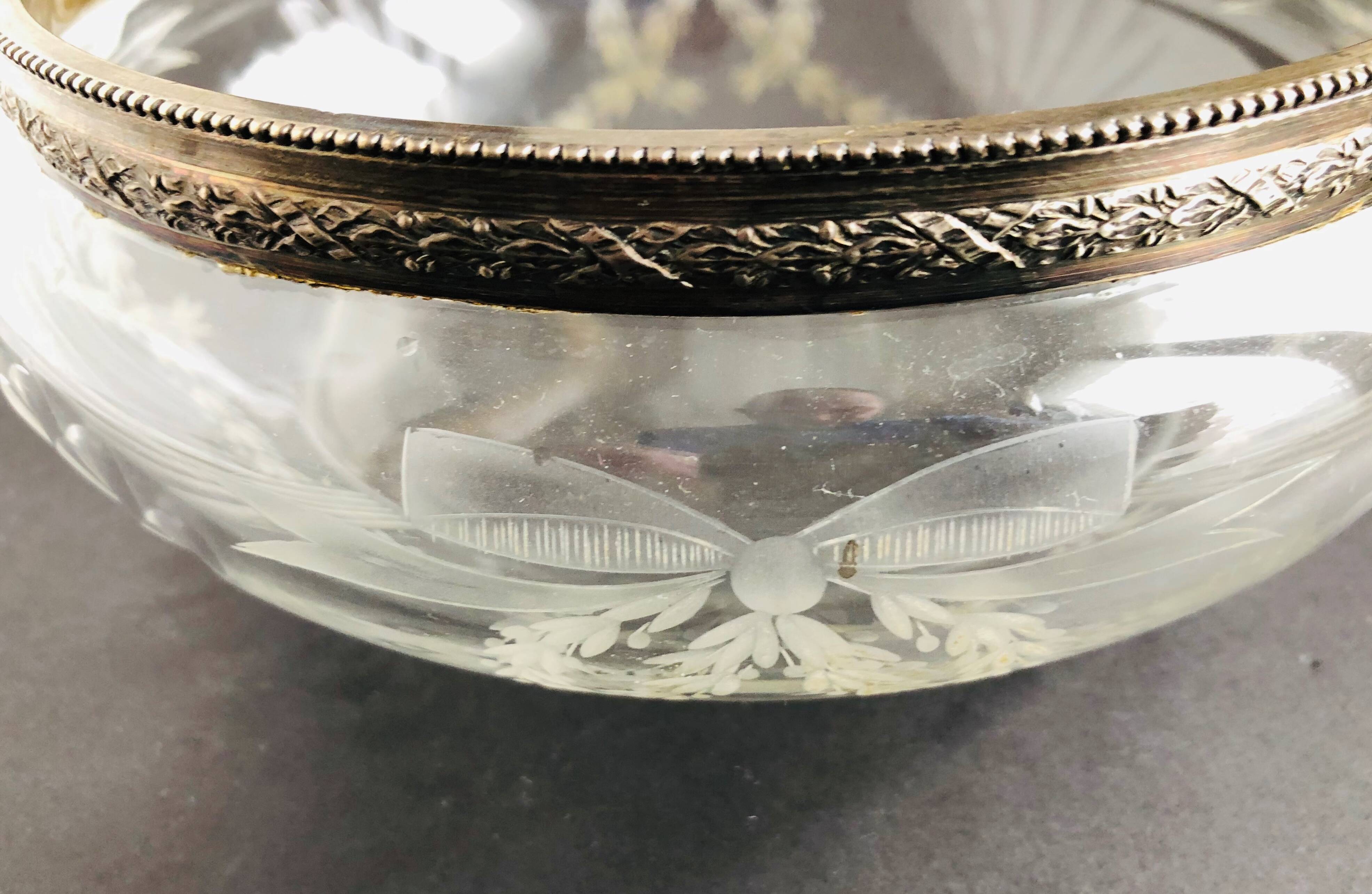 Empty cup engraved glass pockets