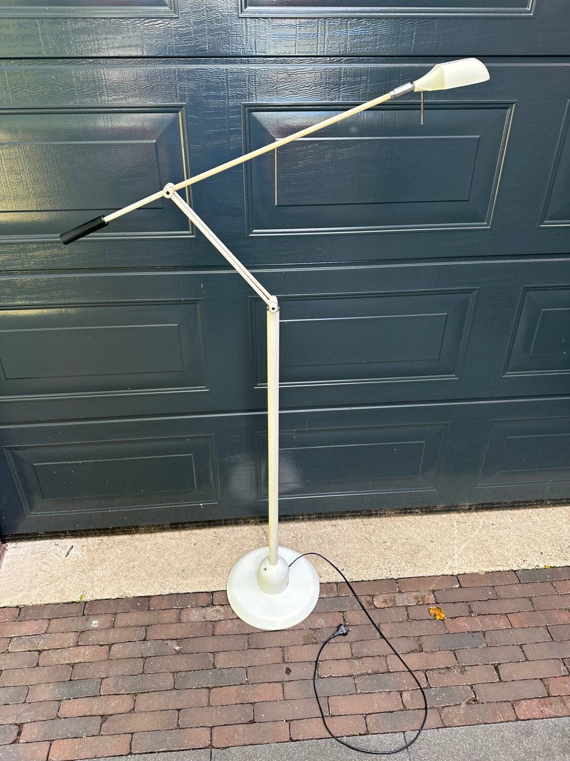 Italian white space age floor light