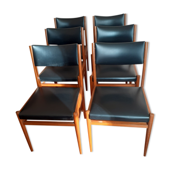 Vintage chairs in black leather
