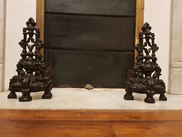 Cast iron firebacks